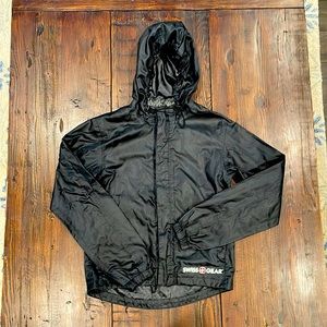 Men’s small Swiss Gear raincoat